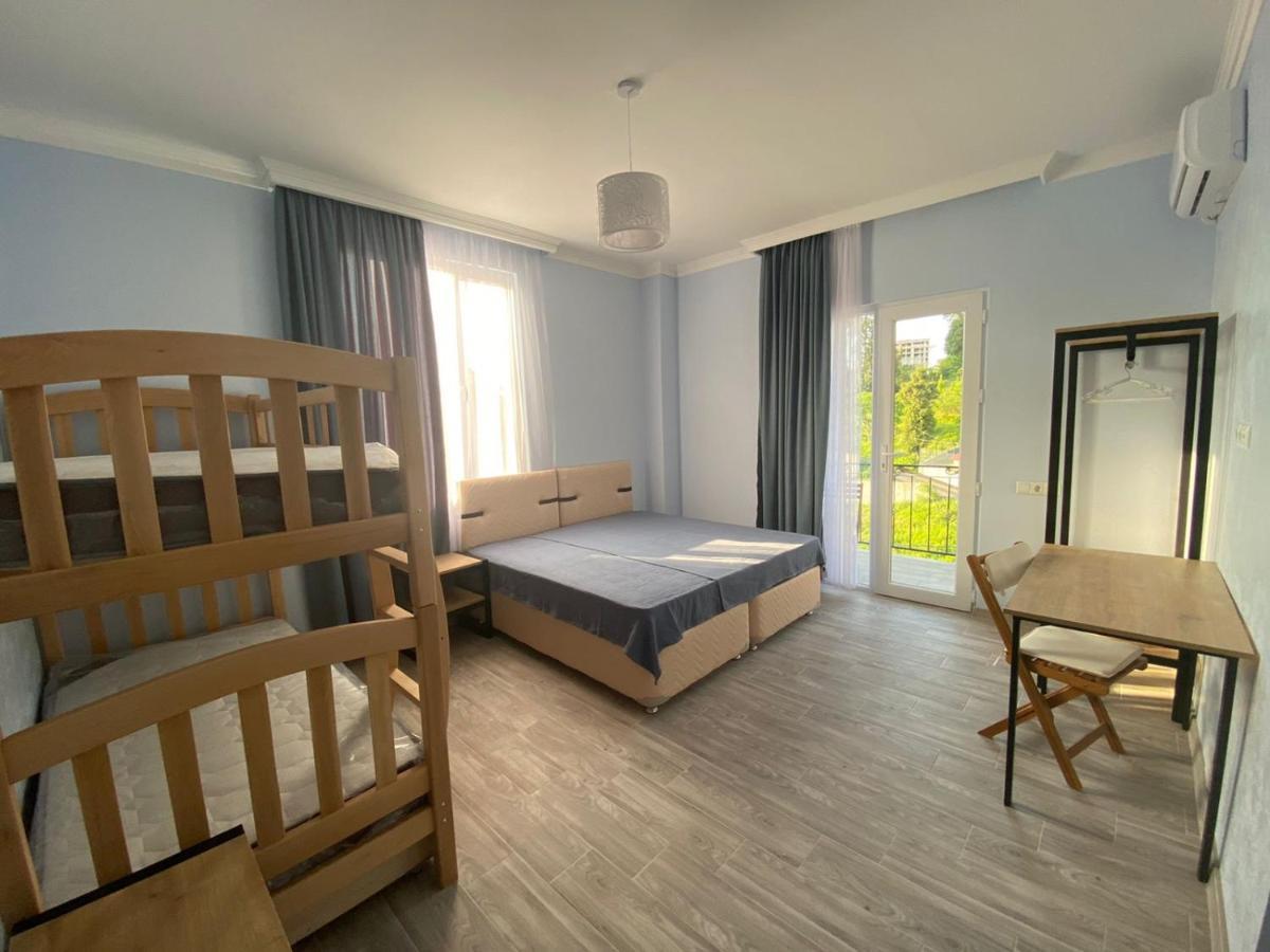Andria Hotell Batumi Exteriör bild