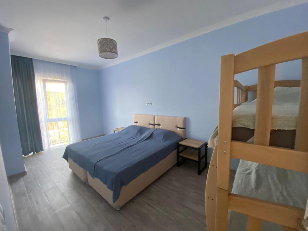 Andria Hotell Batumi Exteriör bild
