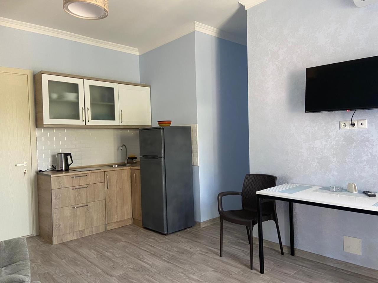 Andria Hotell Batumi Exteriör bild